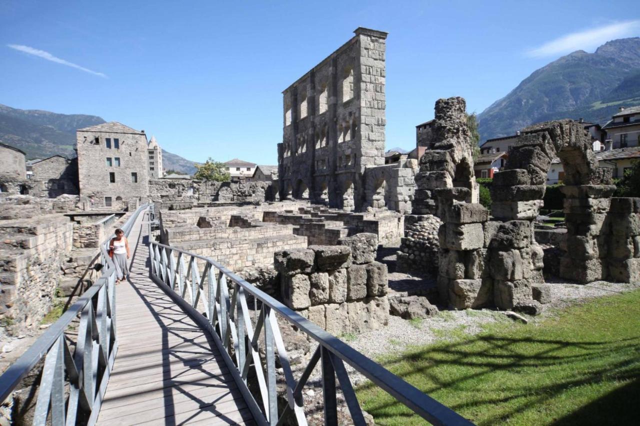 Casa Lucy Leilighet Aosta Eksteriør bilde